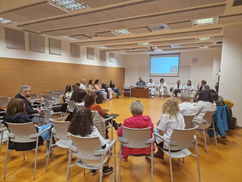 Un total de 38 profesionales conforman la nueva Comisión de Cuidados del Clínico San Cecilio que trabajará en la mejora de la atención