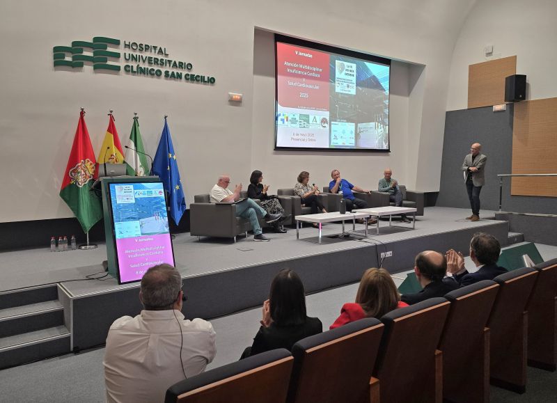 El Clínico San Cecilio reúne a cerca de 150 profesionales para abordar de forma integral la insuficiencia cardíaca
