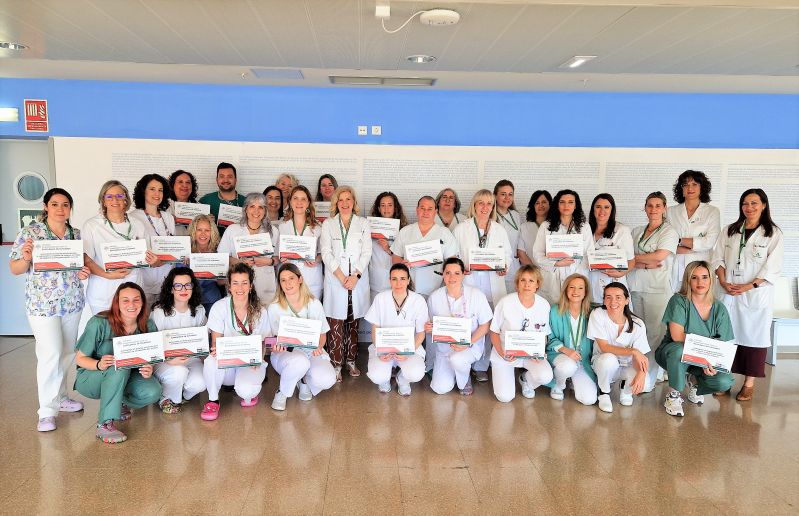 Un total de 300 profesionales de enfermería de 35 áreas del Clínico San Cecilio trabajan para implantar guías de buenas prácticas en cuidados