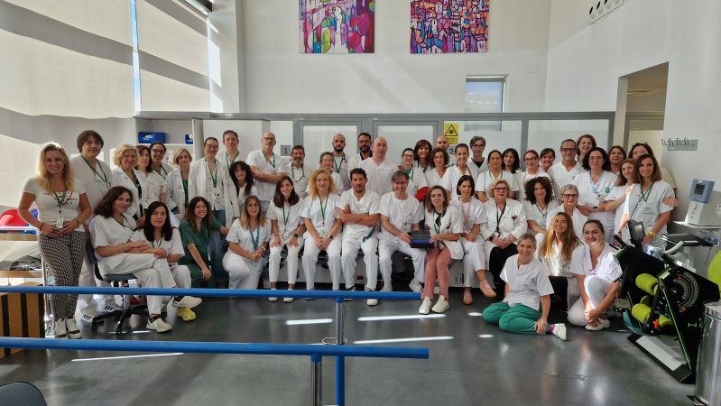 El Colegio de Andalucía de Fisioterapeutas reconoce al Clínico San Cecilio por su compromiso y promoción de la profesión