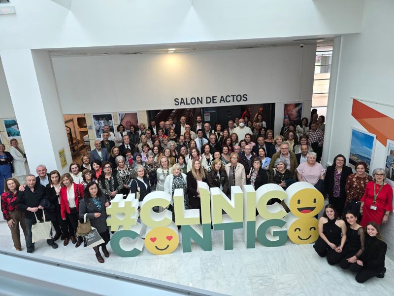 El Clínico San Cecilio rinde homenaje a más de 140 profesionales jubilados en 2025