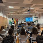 El ibs.GRANADA impulsa el talento joven con una jornada práctica en el Clínico San Cecilio para iniciar la carrera investigadora en salud