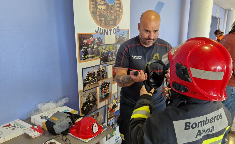 El Clínico San Cecilio celebra el Día de la Infancia Hospitalizada con una jornada lúdica y participativa