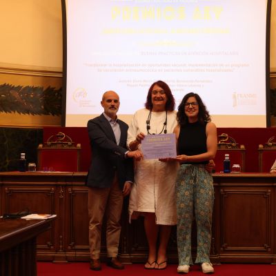 260529 Premio vacunación neumococo Clínico San Cecilio.jpg
