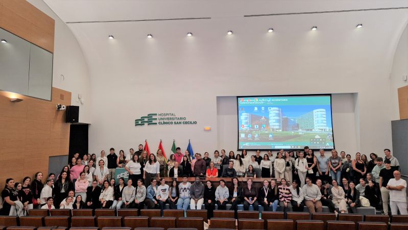 Cien estudiantes de Formación Profesional realizan sus prácticas en el Clínico San Cecilio